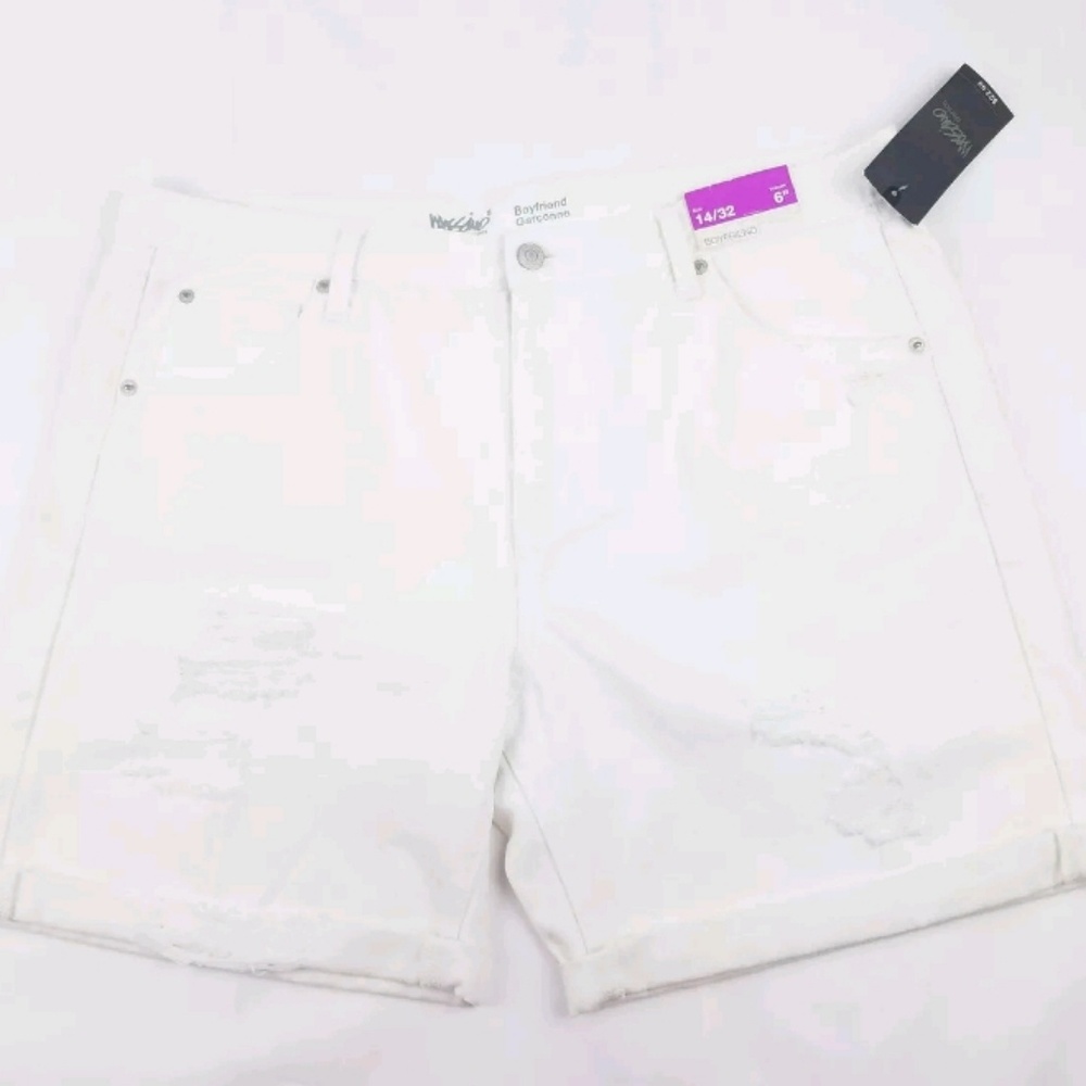Boyfriend 6" Distressed Destroyed Denim Shorts